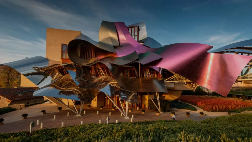 Bodegas de los Herederos del Marqués de Riscal: История, Вина и Архитектура Легенды Риохи